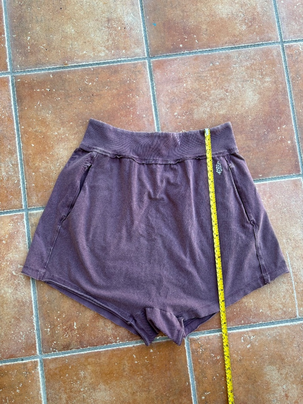 FREE PEOPLE MOVEMENT HOT SHOT HAREM SHORTS SIZE M OXBLOOD - Picture 6 of 7